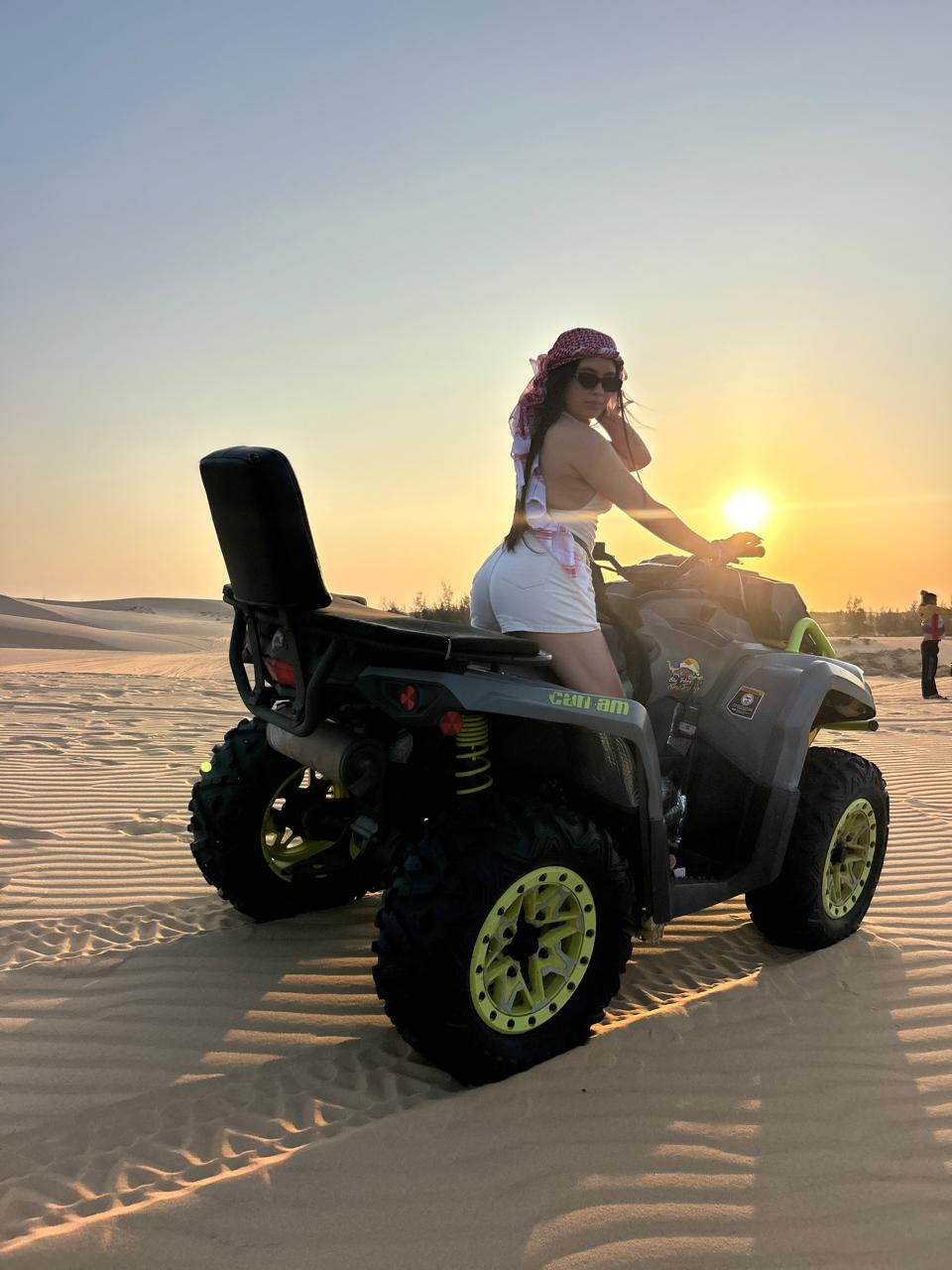 Mui Ne Sand Dunes Jeep Tour with ATV Included