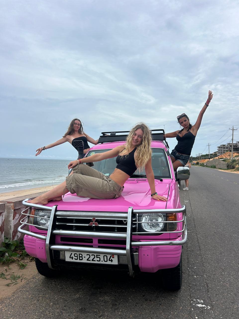 Mui Ne: Small-group jeep tour + ATV experience