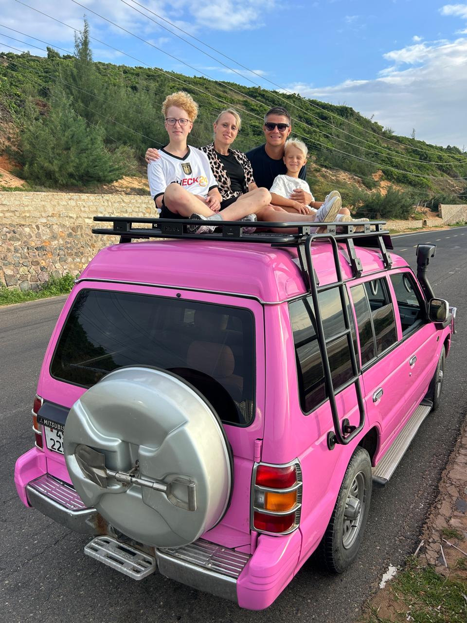 Mui Ne: Small-group jeep tour + ATV experience 3